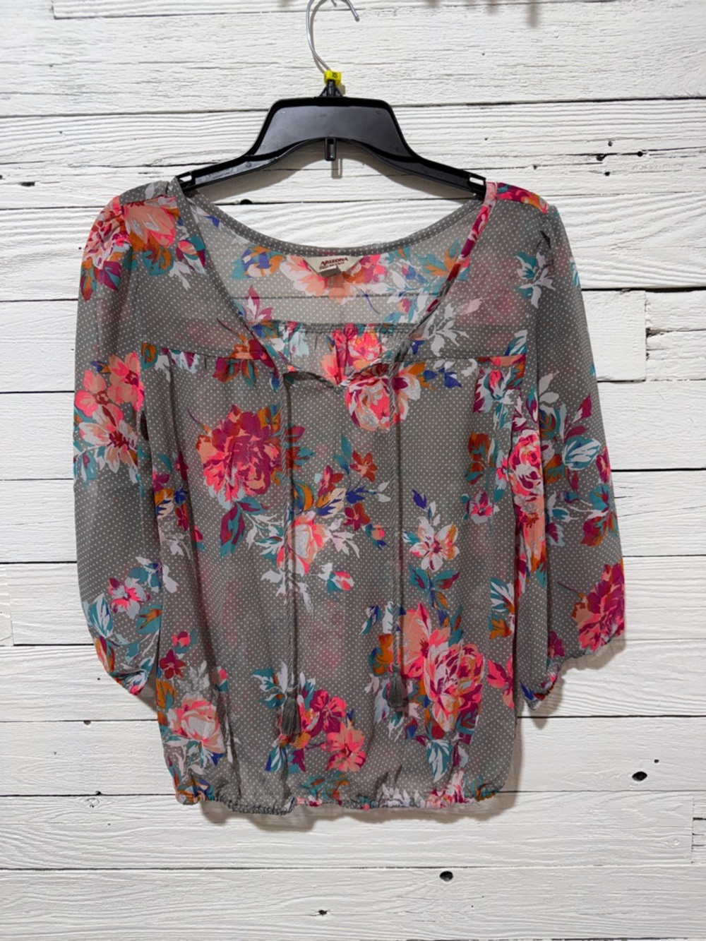 Arizona Jean Company Gray Floral Peasant Blouse with Pink Accents